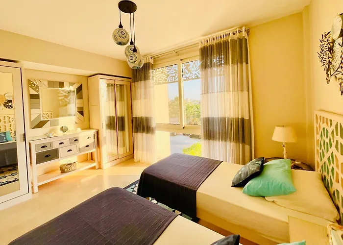 Kitesurfer Shared House, Pool View & Access Pansiyon