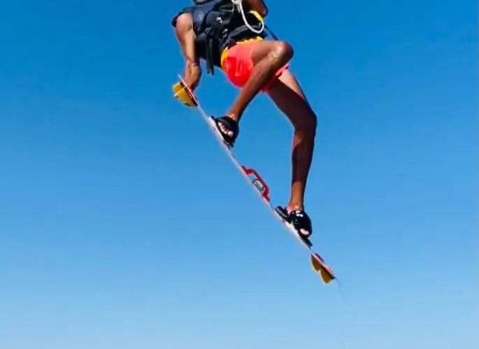 Kitesurfer Shared House, Pool View & Access