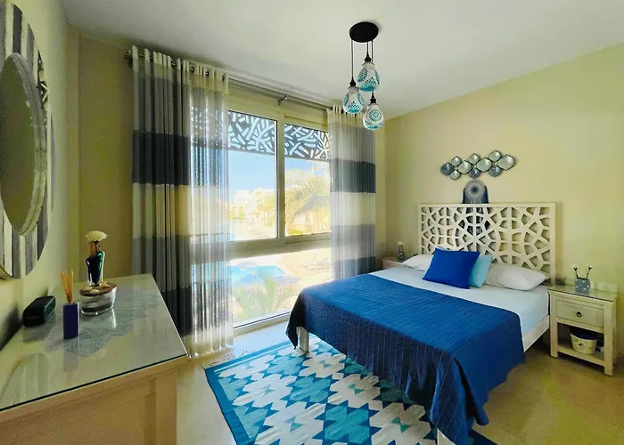 Kitesurfer Shared House, Pool View & Access